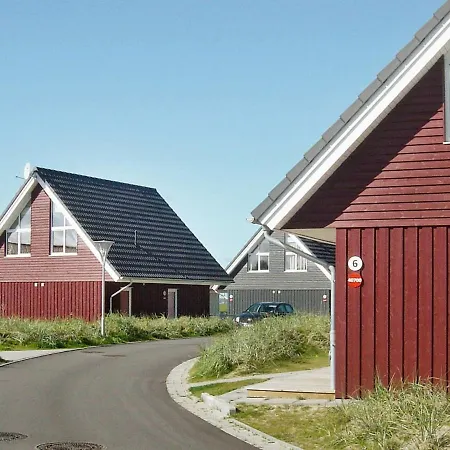 Holiday home Two-bedroom In 19